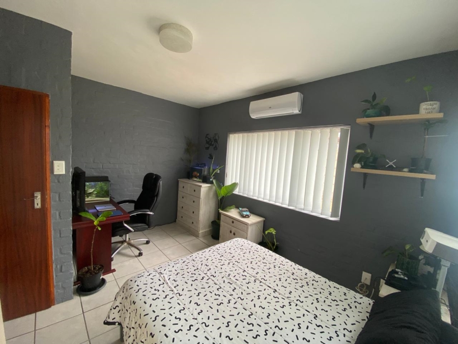 4 Bedroom Property for Sale in Jongensfontein Western Cape